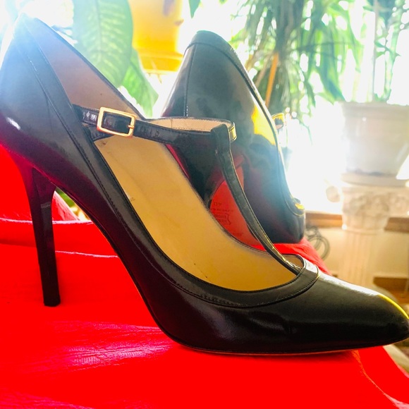 Cute Jimmy Choo T-Strap Heel - Picture 2 of 3